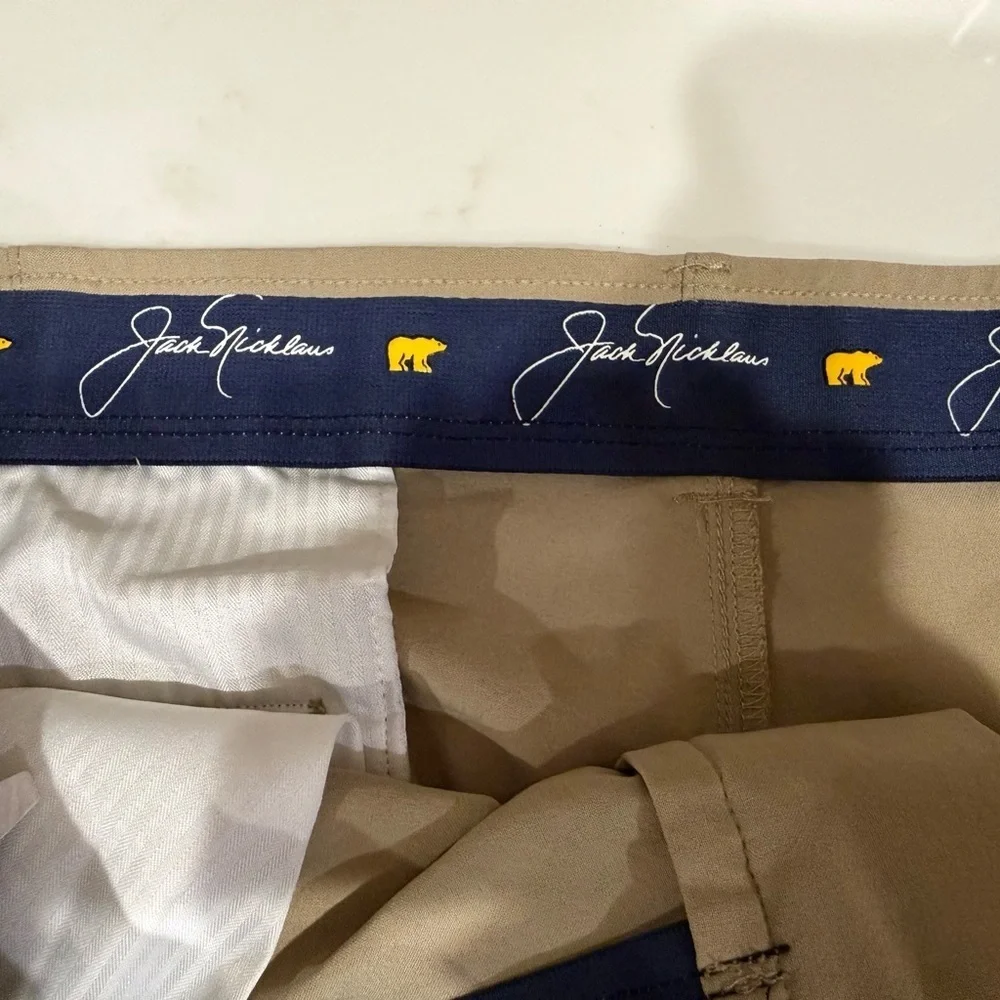 Jack Nicklaus Flat Front Tan Golf Shorts Size 38